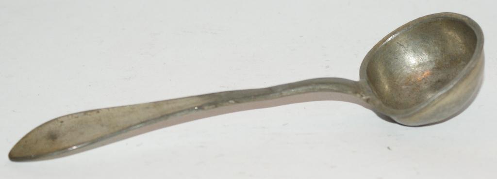 Très ancienne mesure à café métallique 15 cm ** VINTAGE **, Maison & Meubles, Cuisine | Ustensiles de cuisine, Utilisé, Enlèvement ou Envoi