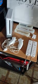 Lot Wii+manettes+jeux+petite tv, Gebruikt, Ophalen