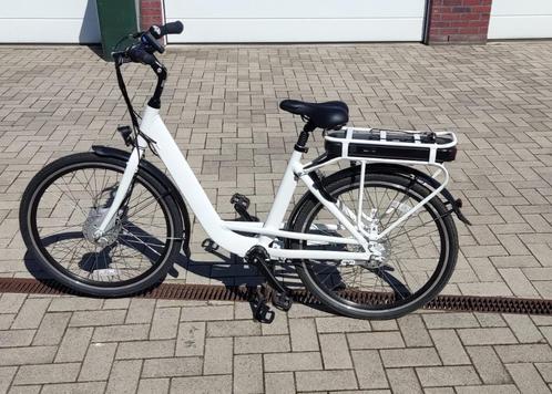 Elektrische Fiets <500Km, Fietsen en Brommers, Elektrische fietsen, Zo goed als nieuw, 50 km per accu of meer, Ophalen