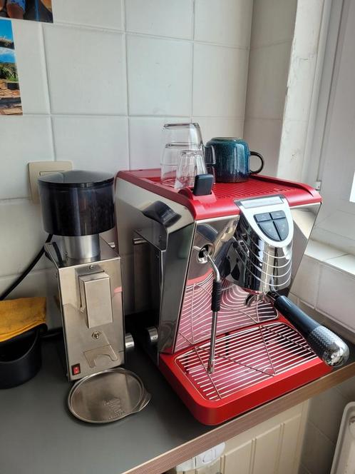 Simonelli Oscar 2 + moulin Bezzera, Elektronische apparatuur, Koffiezetapparaten, Gebruikt, Koffiemachine, 1 kopje, Ophalen of Verzenden