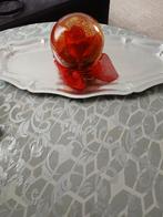 Glazen bol met rode roos, Enlèvement