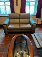 2x2 lederen zetel met 2 electrische relaxen en hoofdsteun!, Ophalen, Zo goed als nieuw