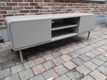 tv meubel + wandkast in zelfde stijl nieuw beschikbaar voor biedingen