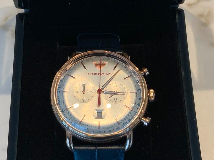 Armani herenhorloge, Handtassen en Accessoires, Horloges | Heren, Zo goed als nieuw, Polshorloge, Overige merken, Leer, Ophalen of Verzenden