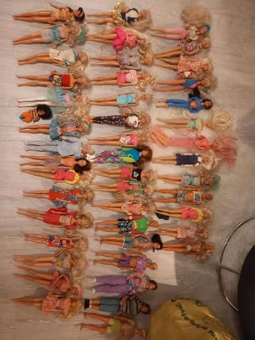 Barbies en Kens jaren 80-90 beschikbaar voor biedingen