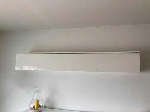 Besta Burst wandkast hoogglans wit, Huis en Inrichting, Woonaccessoires | Wandplanken en Boekenplanken, Zo goed als nieuw, Ophalen