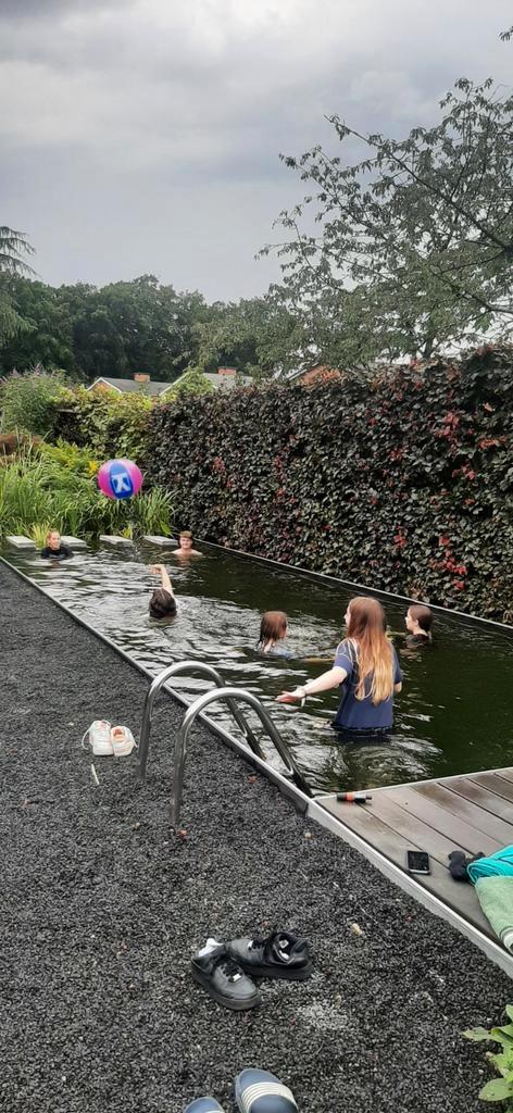 PROPERE WANDEN EN VLOER, DAT KAN !, Tuin en Terras, Zwembad-toebehoren, Zo goed als nieuw, Verlichting, Ophalen