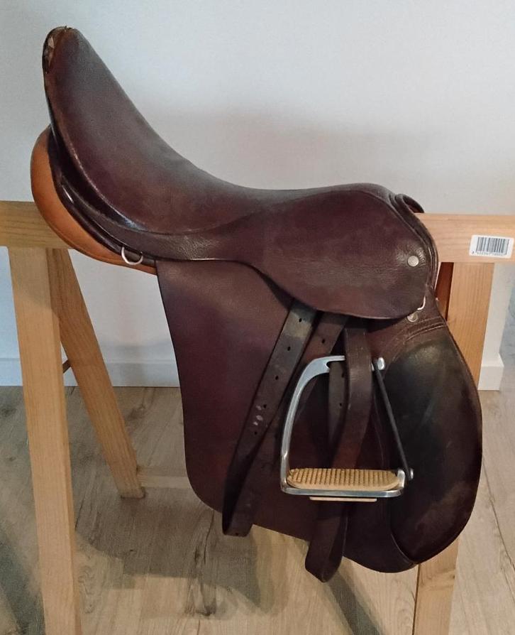 Zadel, Dieren en Toebehoren, Paarden en Pony's | Overige Paardenspullen, Gebruikt, Ophalen