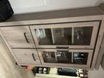 Dressoir & vitrinekast, Huis en Inrichting, Ophalen, Zo goed als nieuw, Met deur(en)