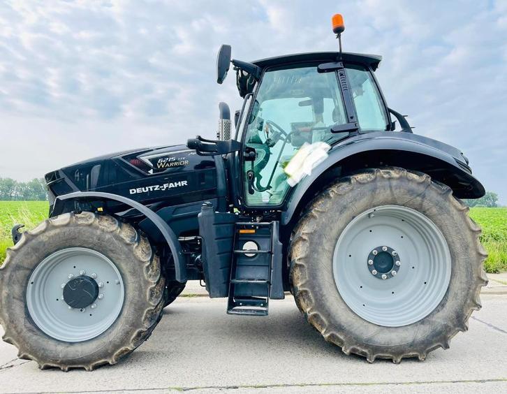 Deutz - Fahr Warrior 6215 TTV / Bwj 2022 / 3550 h, Zakelijke goederen, Landbouw | Aardappelen, Groenten, Fruit en Vlees, Ophalen of Verzenden