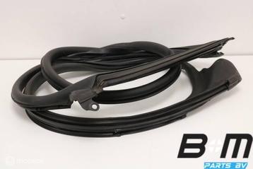 Portierrubber linksvoor Audi A5 8T Sportback 8T8831707C beschikbaar voor biedingen