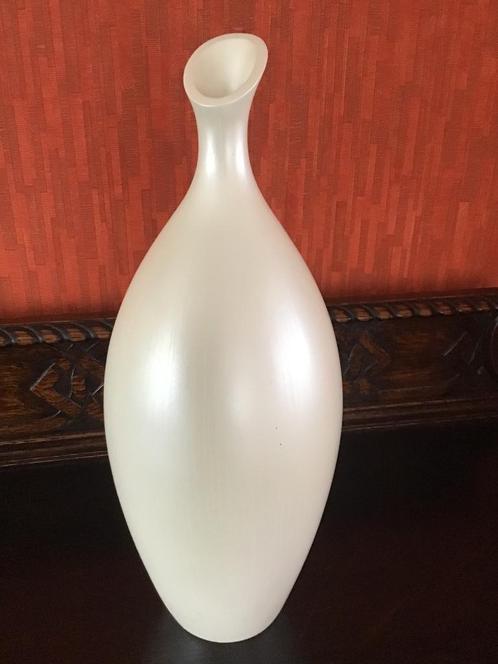 Elegante design vaas, dv d’sign collectie, nieuwprijs € 175, Huis en Inrichting, Woonaccessoires | Vazen, Zo goed als nieuw, Ophalen