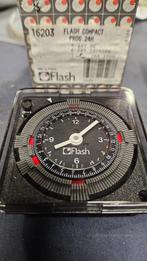 Horloge interrupteur horaire programmable 24h FLASH COMPACT, Enlèvement ou Envoi, Neuf