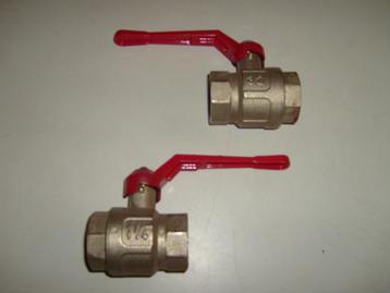 onderdelen centrale verwarming  kranen enz... beschikbaar voor biedingen