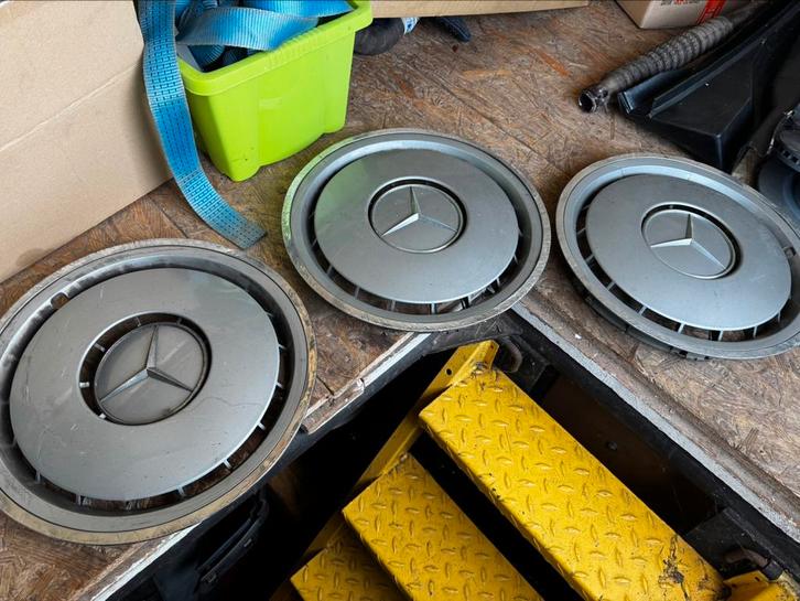 3x wieldeksel Mercedes W124 / W201, Auto-onderdelen, Banden en Velgen, Velg(en), 15 inch, Personenwagen, Gebruikt, Ophalen