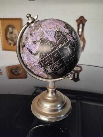 Globe, Enlèvement ou Envoi, Comme neuf