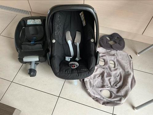 Maxicosi, met maxicosi hes en verkleinkussentje en easybase2, Kinderen en Baby's, Autostoeltjes, Zo goed als nieuw, Ophalen