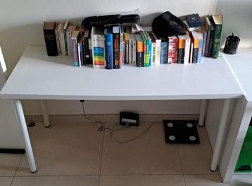 Bureau, wit, 140x60 cm beschikbaar voor biedingen