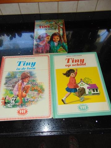 Tiny boekjes 1957- 1975 beschikbaar voor biedingen