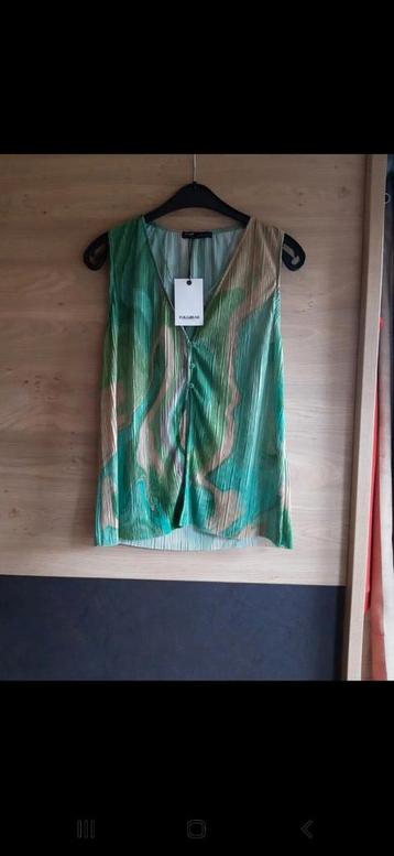 Top vert Pull &Bear taille S, neuf avec étiquette  beschikbaar voor biedingen