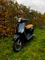 Vespa LX 50 - Donkerblauw met lichtbruin leer, Fietsen en Brommers, Scooters | Vespa, Ophalen, Gebruikt, Klasse B (45 km/u), Benzine