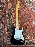Fender Stratocaster 70s classic series, Ophalen, Zo goed als nieuw, Fender