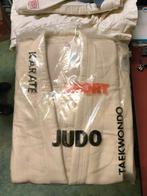 LOT Kimonos Pantalons ceintures, Sports & Fitness, Sports de combat & Self-défense, Enlèvement ou Envoi, Comme neuf, Judo, Vêtements d'arts martiaux