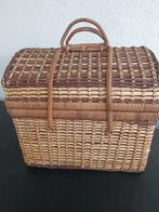 Corbeille ancienne en osier, Enlèvement ou Envoi