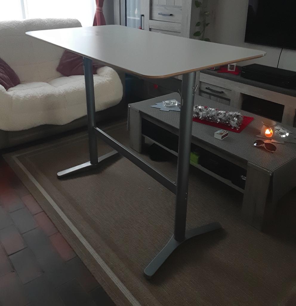 Ikea Billsta Bar/work/keuken tafel, Huis en Inrichting, Tafels | Statafels, Gebruikt, Ophalen