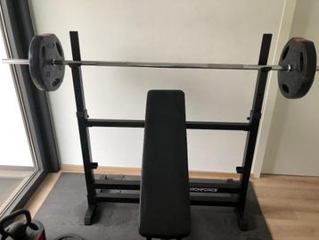 Home Fitness Halterbank incl. gewichten en stangen beschikbaar voor biedingen