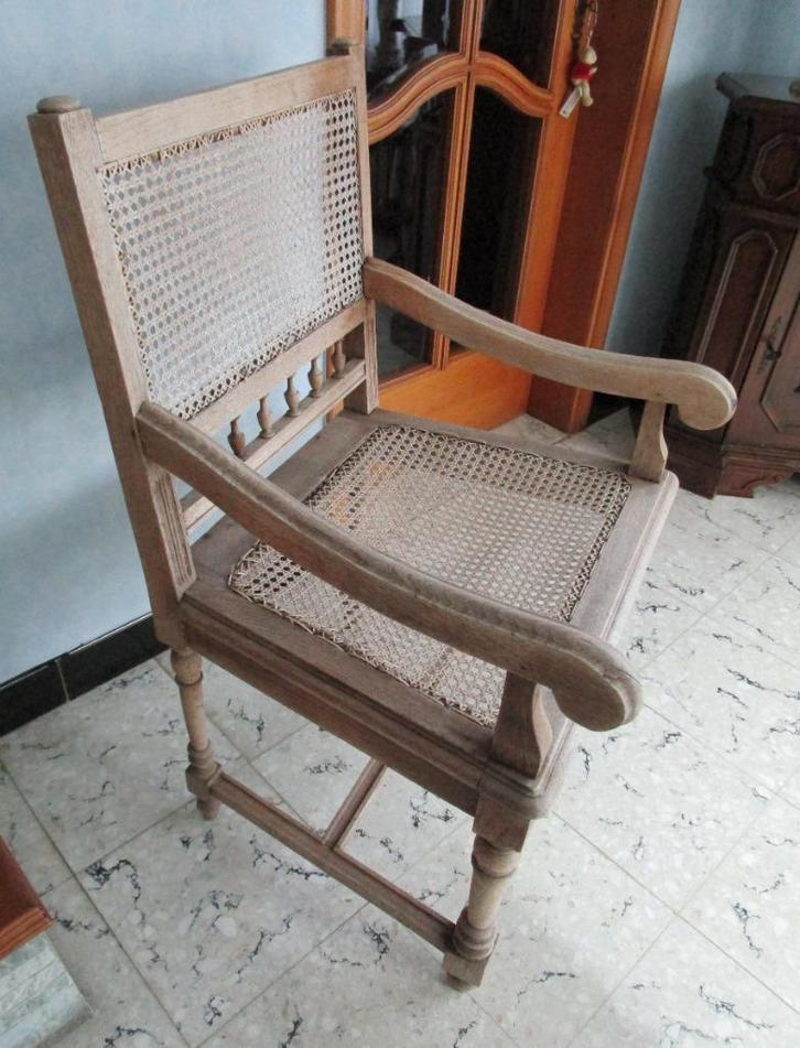 Gratis stoel met riet, Huis en Inrichting, Stoelen, Gebruikt, Hout, Riet of Rotan, Ophalen
