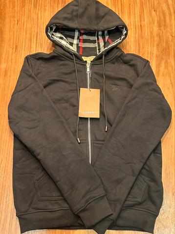 Pull Burberry, Enlèvement