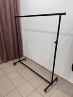 Portant à vêtements noir, Vêtements | Femmes, Portants à vêtements, Enlèvement, Comme neuf