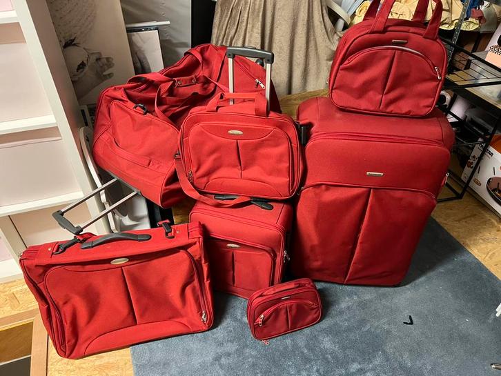 Complete 7-delige Samsonite luxe kofferset – rood, Bijoux, Sacs & Beauté, Valises, Comme neuf, Enlèvement