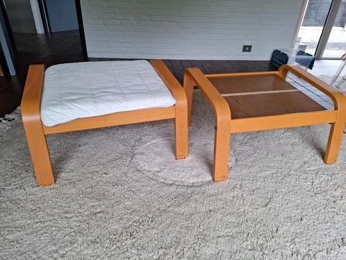2 voetenbanken Poäng Ikea, Huis en Inrichting, Zetels | Voetbanken en poefs, Gebruikt, Hout, Stof, Ophalen