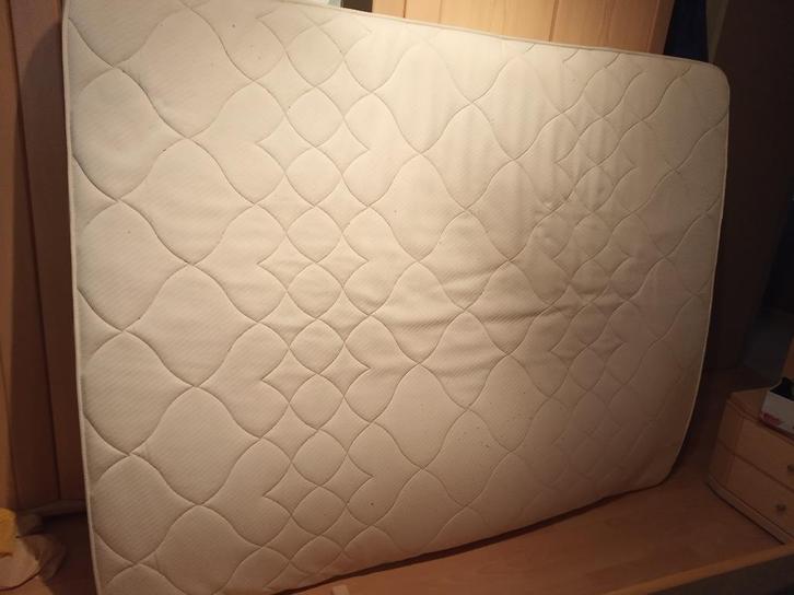 Matras 160x200 x 20, Huis en Inrichting, Slaapkamer | Matrassen en Bedbodems, Gebruikt, Matras, 160 cm, 200 cm, Tweepersoons, Ophalen
