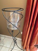 Grand vase et son support en fer forgé., Maison & Meubles, Accessoires pour la Maison | Vases, 75 cm ou plus, Verre, Enlèvement