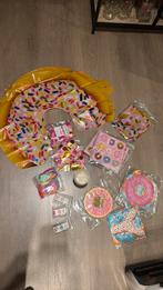 Feestpakket : thema donuts, Hobby en Vrije tijd, Feestartikelen, Ophalen of Verzenden, Nieuw, Feestartikel