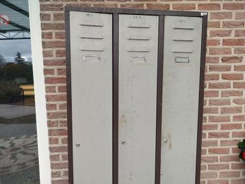 Lockerkast  beschikbaar voor biedingen