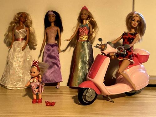 set barbies + scooter voor 25 euro, Kinderen en Baby's, Speelgoed | Poppen, Gebruikt, Barbie, Ophalen of Verzenden