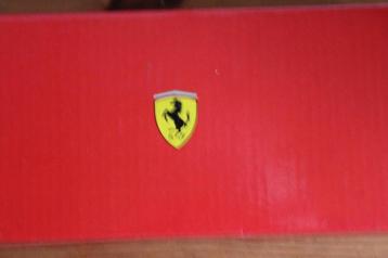 Ferrari   pen                  nieuw! beschikbaar voor biedingen