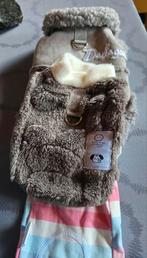 Puppy-kleding en tuigjes, Dieren en Toebehoren, Ophalen, Nieuw, Hondenjas