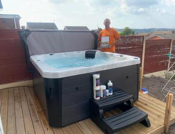 jacuzzi 5pers massage profonde & forte Cascade Rémise 3295€