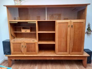 Vintage Kast gratis op te halen in Deurne