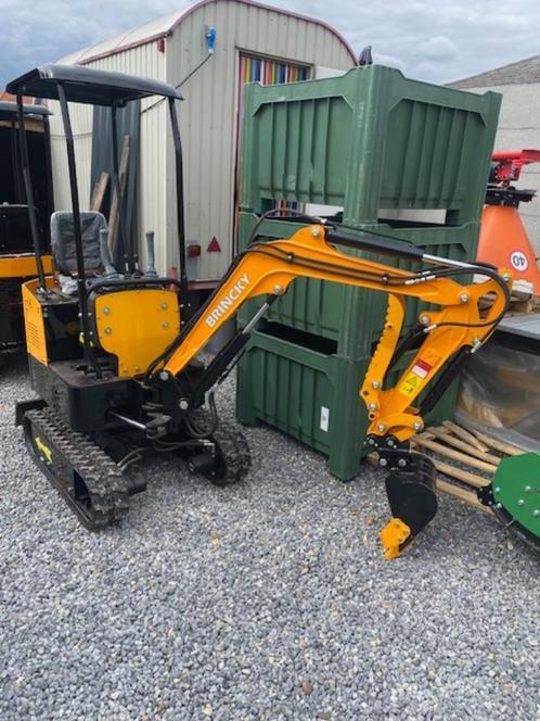 minigraafmachine brincky me12 met 3bakken en gratis thump, Zakelijke goederen, Machines en Bouw | Kranen en Graafmachines, Graafmachine