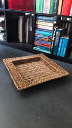 Rieten mand vierkant 28cm, Huis en Inrichting, Woonaccessoires | Schalen en Manden, Ophalen of Verzenden, Gebruikt