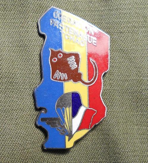 insigne para. francais / Opération pastenague au TCHAD., Verzamelen, Militaria | Algemeen, Landmacht, Embleem of Badge, Verzenden