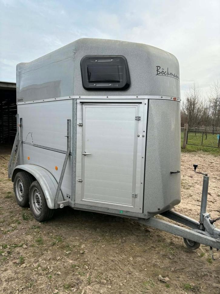 Remorque pour chevaux (Böckmann), Animaux & Accessoires, Chevaux & Poneys | Semi-remorques & Remorques, Utilisé, Remorque 2 chevaux