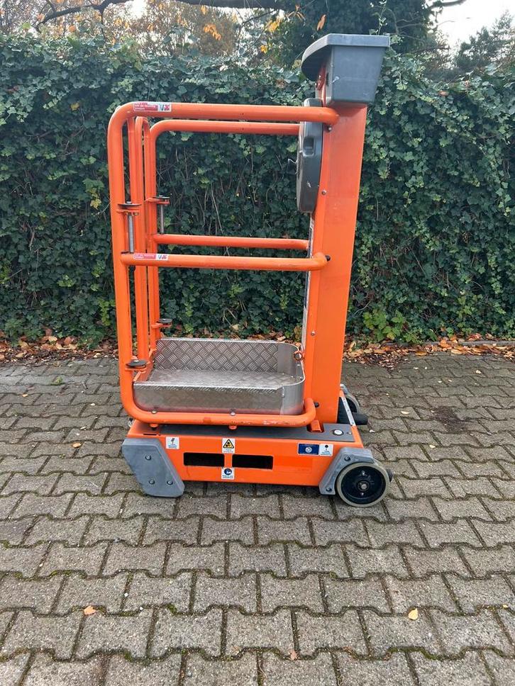 JLG Power Towers pecolift 3,5 meter werkhoogte, Doe-het-zelf en Bouw, Overige Doe-Het-Zelf en Bouw, Ophalen