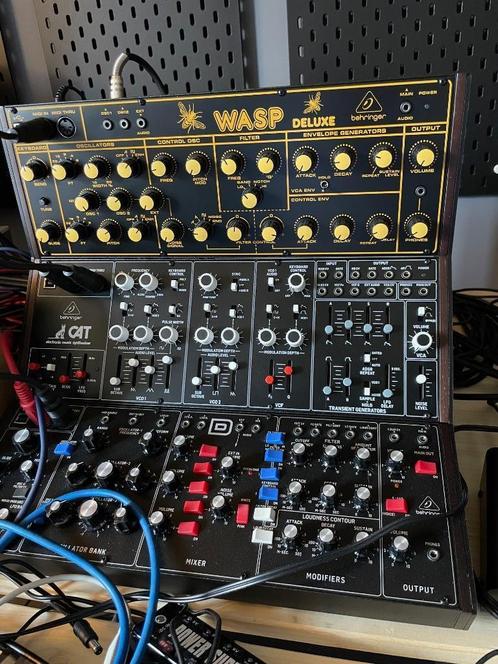 Behringer Combo - Cat Wasp Model D Stand, Muziek en Instrumenten, Soundmodules, Zo goed als nieuw, Overige merken, Ophalen